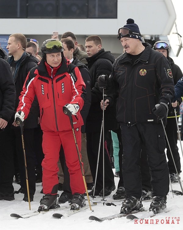 Владимира Путина видели катающимся на лыжах в сотнях метров