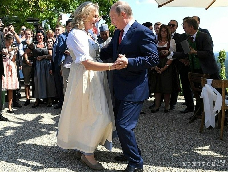 Карин Кнайсль (танцует с нашим президентом) направлена на усиление совета директоров «Роснефти»