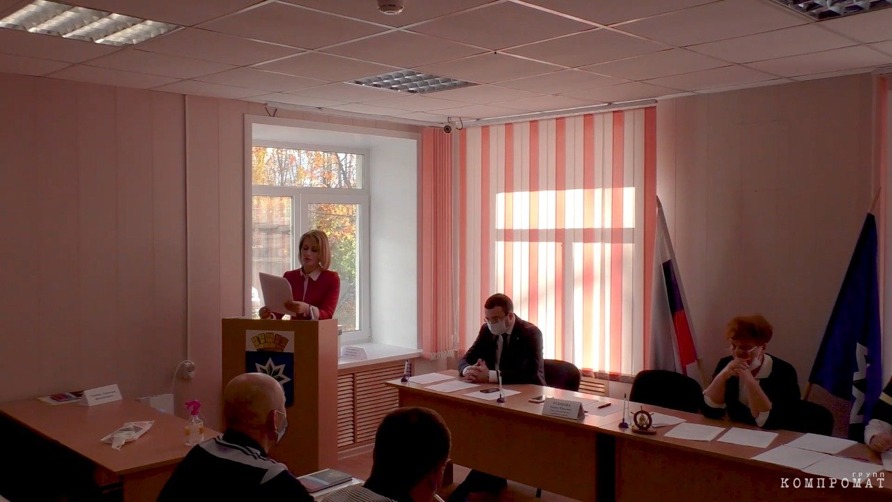 Глава Малышева Мария Рубцова выступает на заседании думы