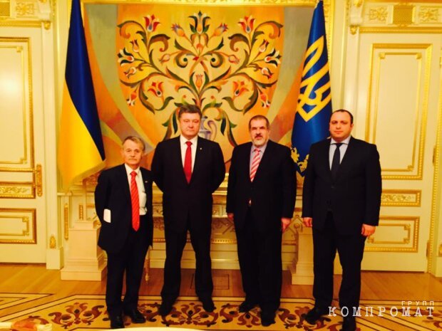 Слева направо: Мустафа Джемилёв, президент Украины Пётр Порошенко, Рефат Чубаров, Рустем Умеров